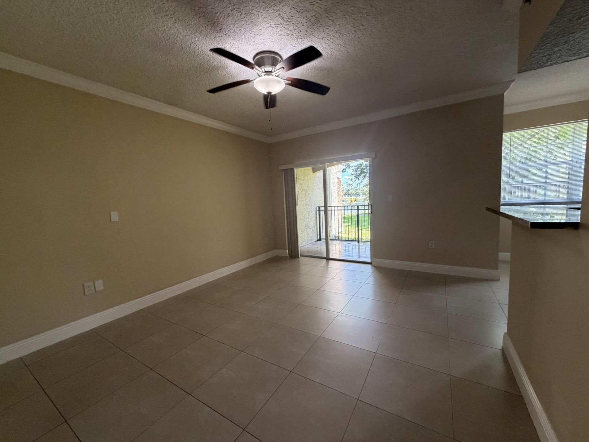 11601 SW 2nd Street, Unit 21104, Pembroke Pines, FL 33025 Photo