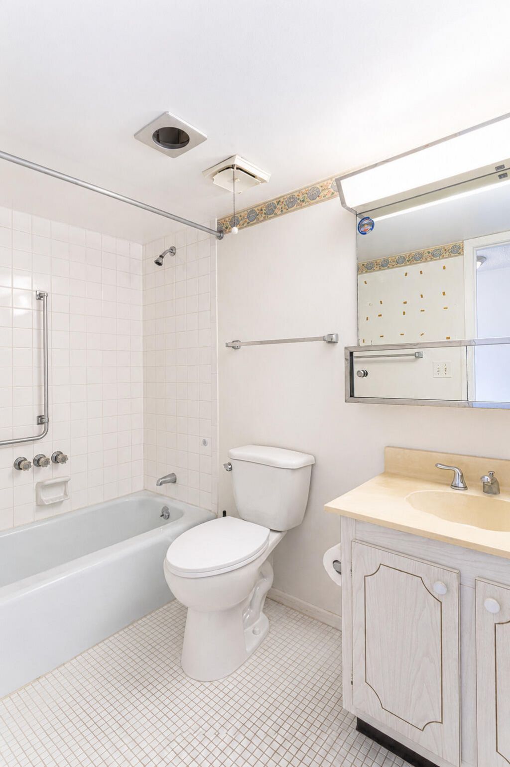 2601 Boundbrook Boulevard, Unit 205, Palm Springs, FL 33406 Photo