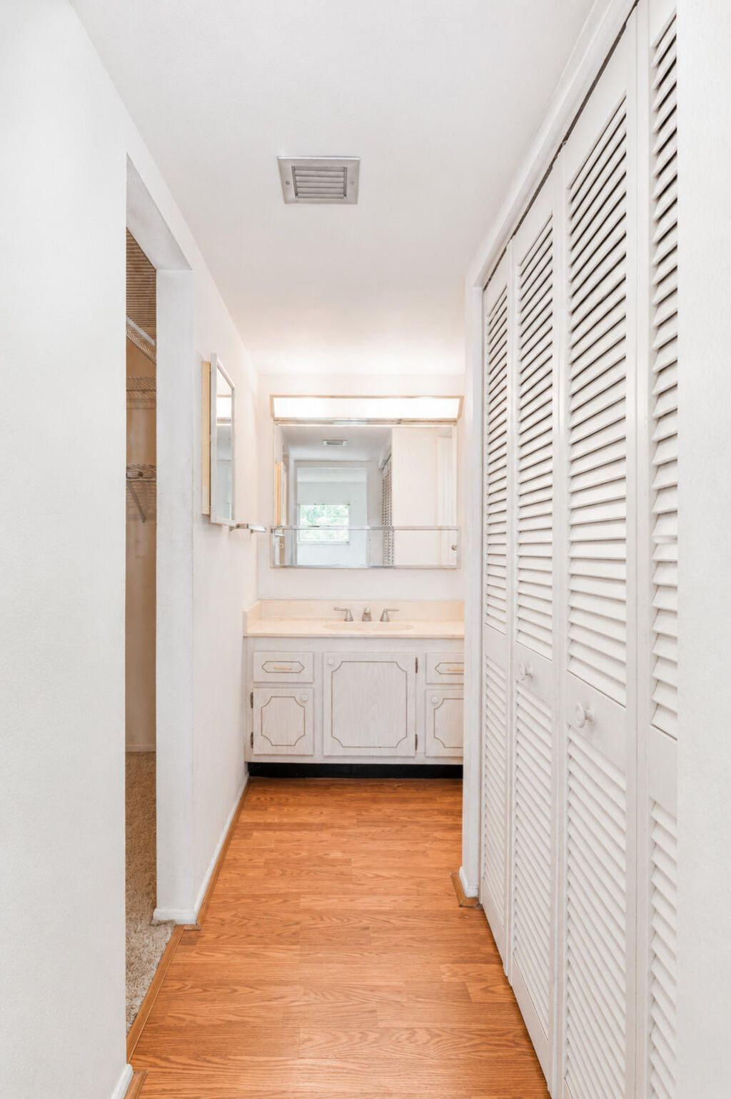 2601 Boundbrook Boulevard, Unit 205, Palm Springs, FL 33406 Photo