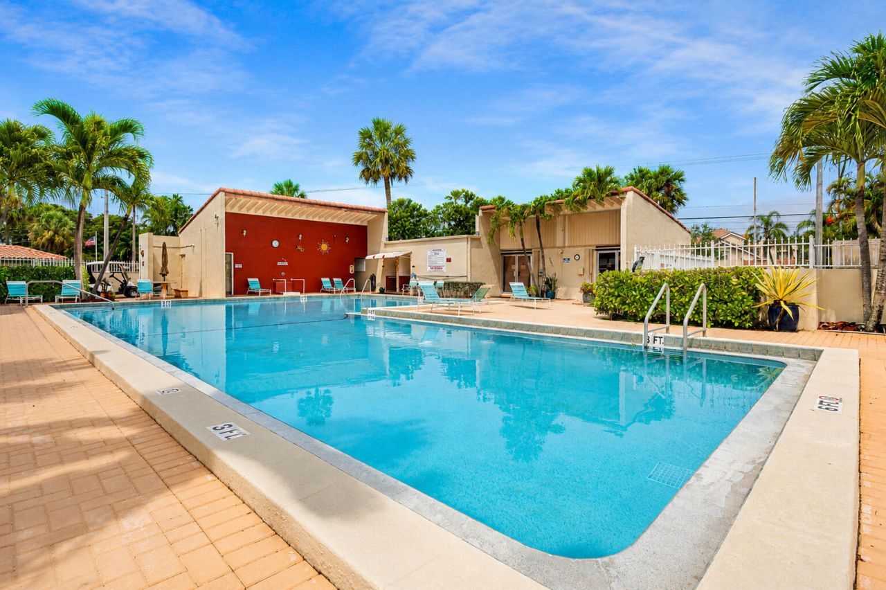 2601 Boundbrook Boulevard, Unit 205, Palm Springs, FL 33406 Photo