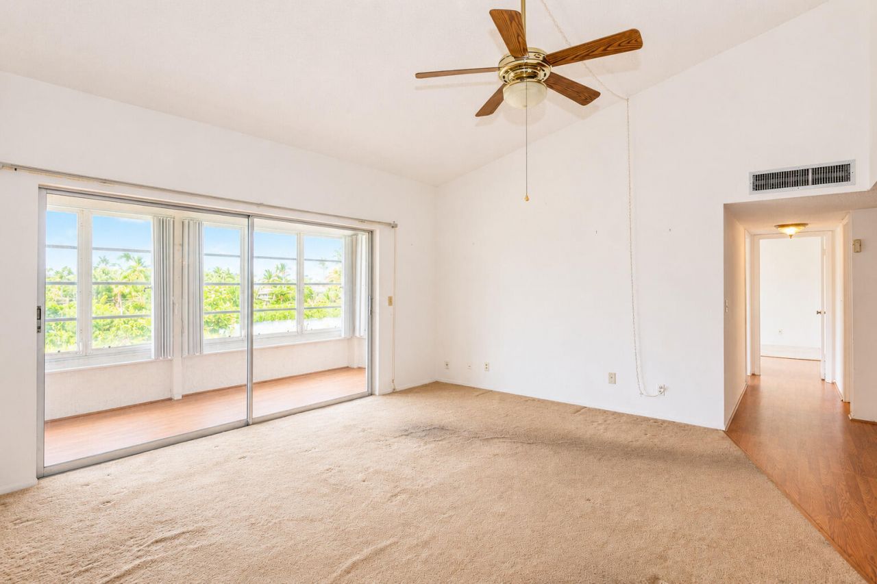 2601 Boundbrook Boulevard, Unit 205, Palm Springs, FL 33406 Photo