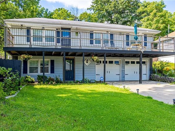 2505 NE 38th Street, Kansas City, MO 64116