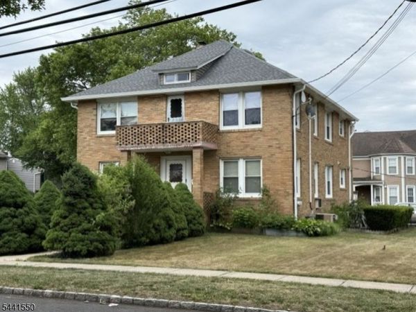 2004 Grand St, Scotch Plains, NJ 07076