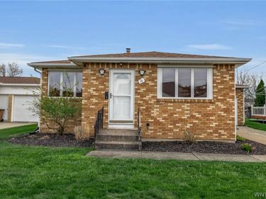 19 Algiers Lane, Buffalo, NY 14225