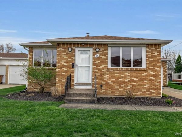 19 Algiers Lane , Buffalo, NY 14225