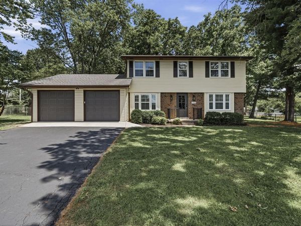 418 St Albans Drive , Bowling Green, KY 42103