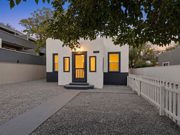 322 Princeton Drive SE, Albuquerque, NM 87106