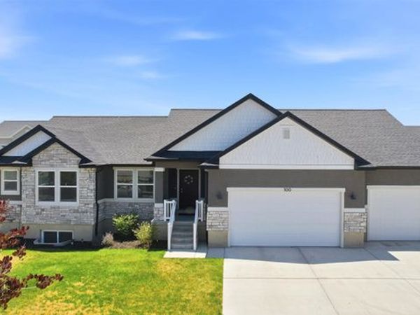 100 E GILBERT PEAK WAY , Eagle Mountain, UT 84005