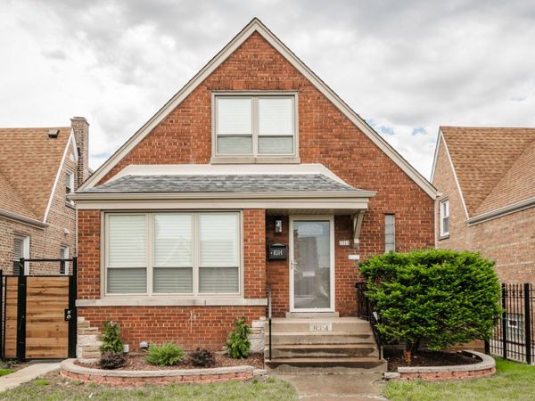 8314 S Calumet Avenue, Chicago, IL 60619