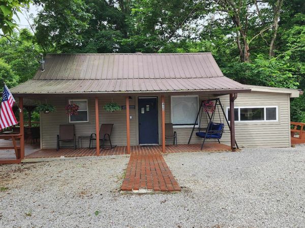 450 Cedar Hill Rd , Celina, TN 38551