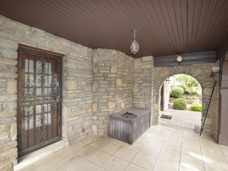 806 Mannington Avenue, Cincinnati, OH 45226 Photo 4