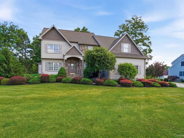 5 Albertanna Court, Hopewell Junction, NY 12533
