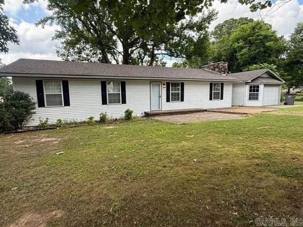 305 Vine , Newark, AR 72564