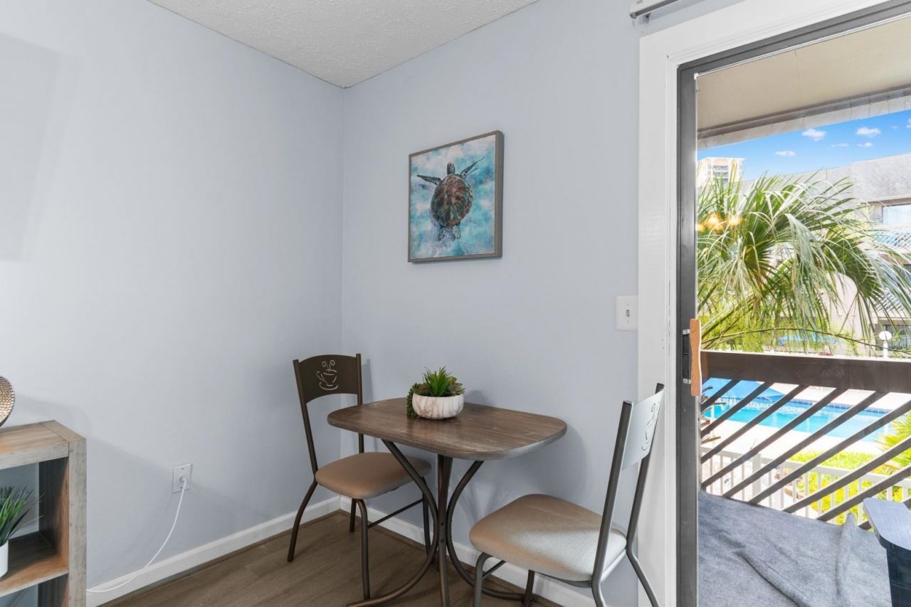 200 Maison Dr.  Photo 13