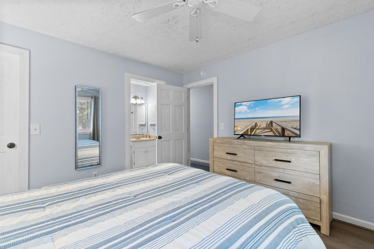 200 Maison Dr.  Photo 15