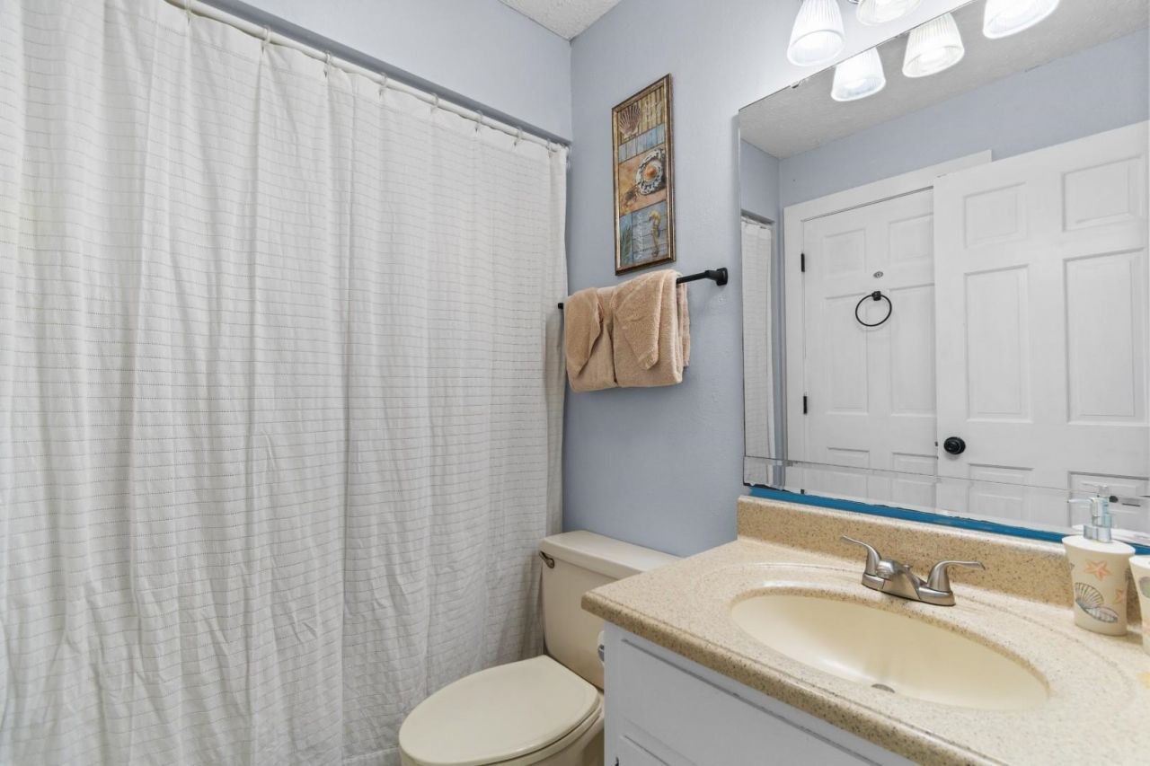 200 Maison Dr.  Photo 18