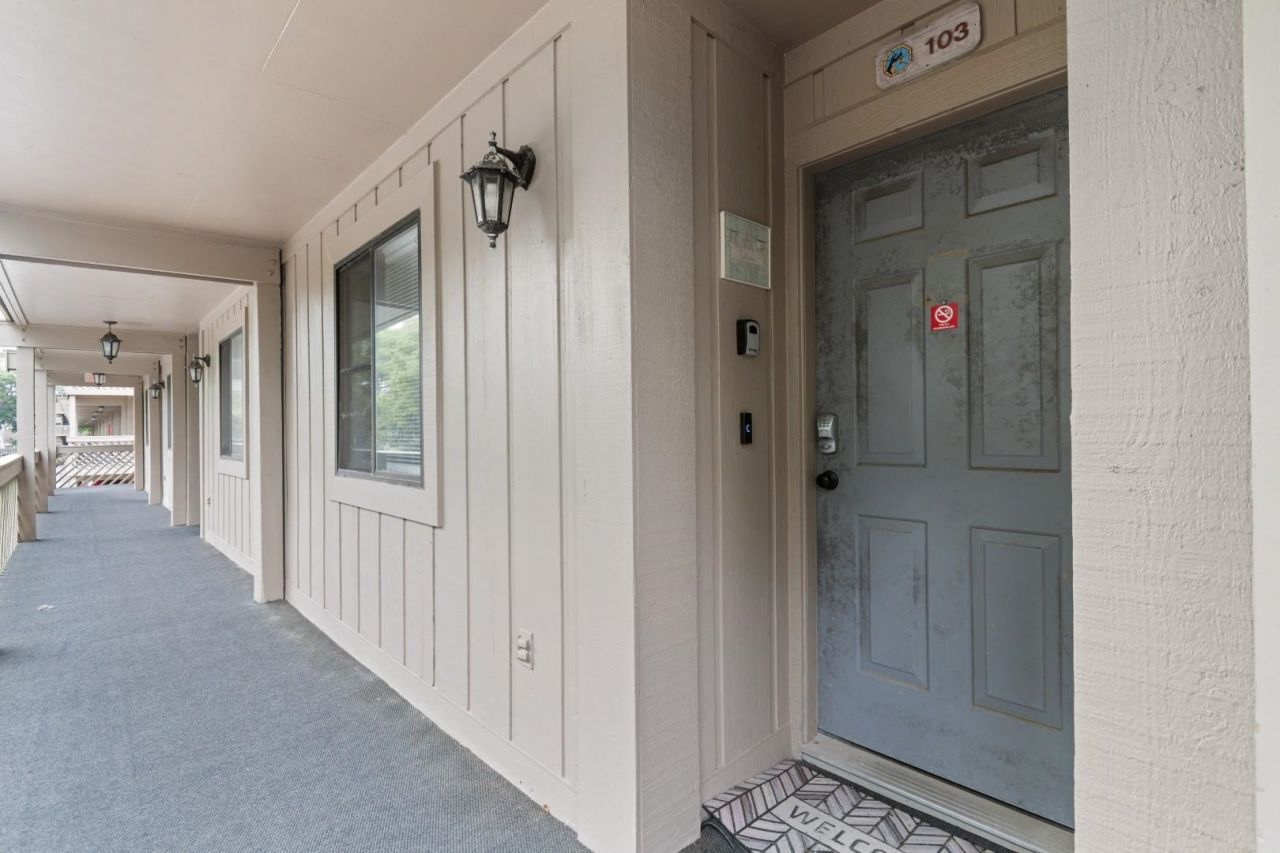 200 Maison Dr.  Photo 22
