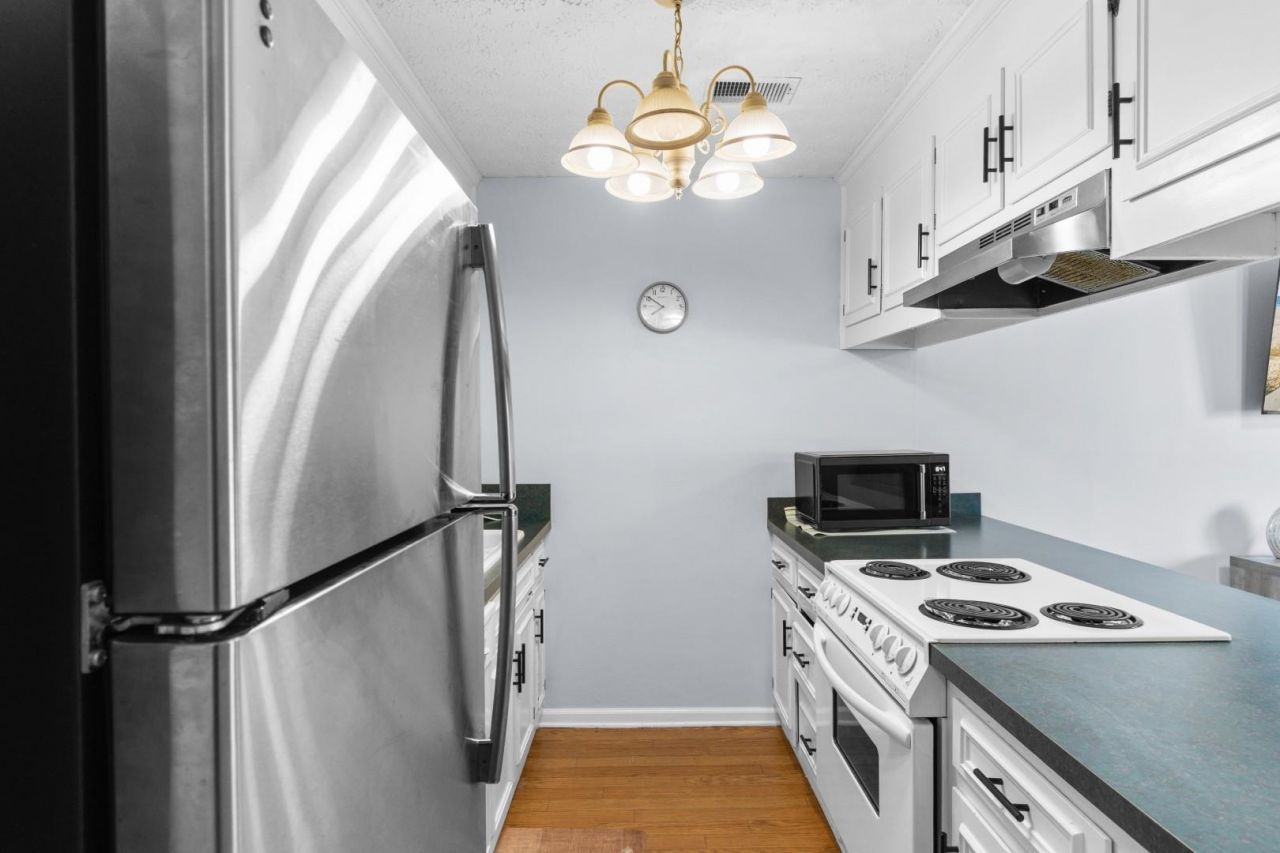 200 Maison Dr.  Photo 4