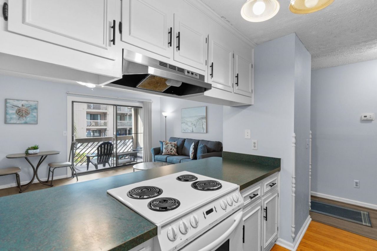 200 Maison Dr.  Photo 7