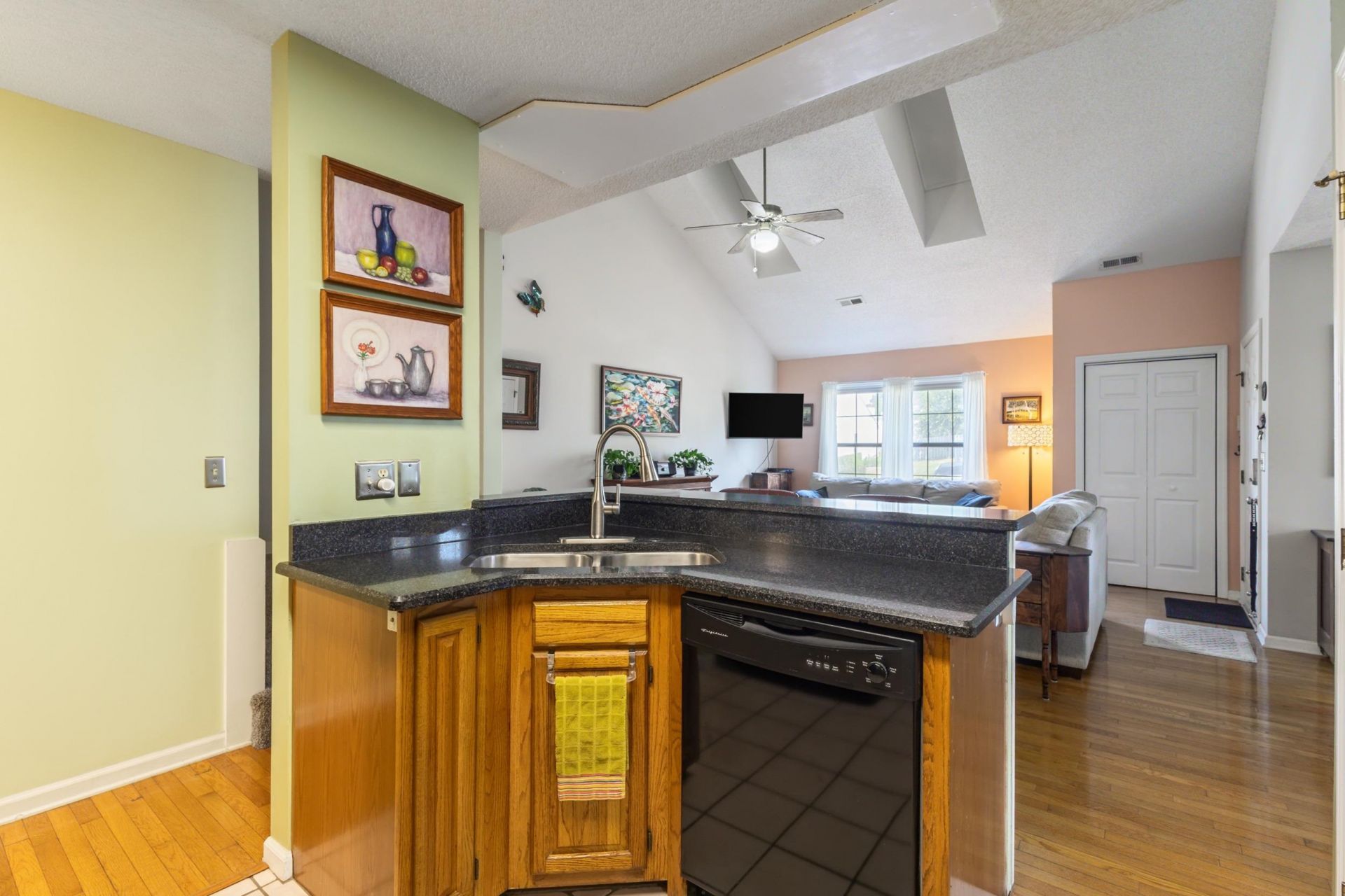 1422 Baldwin Ct. Photo 19