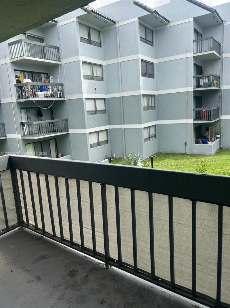 1950 N Congress Ave , Unit 203, West Palm Beach, FL 33401 Photo