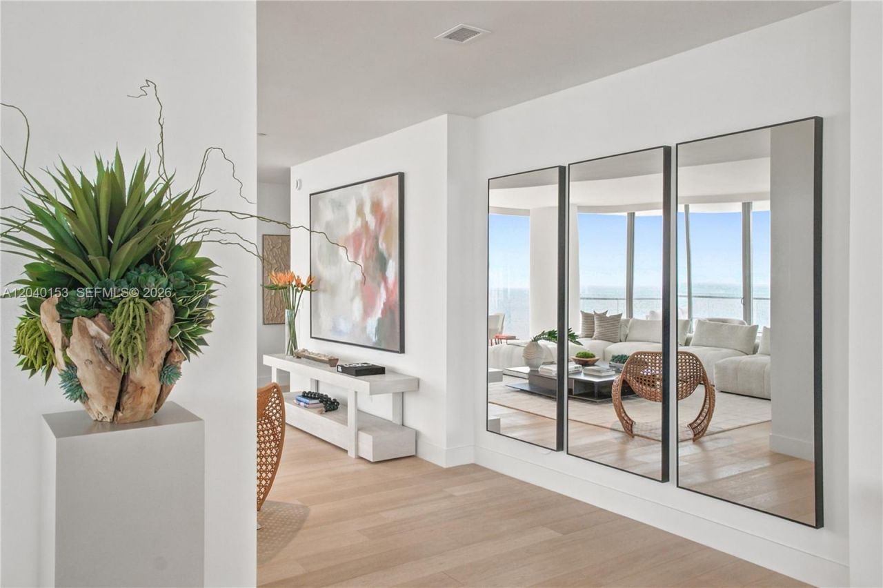175 SE 25th. , Unit 3401/3402, Miami, FL 33129 Photo