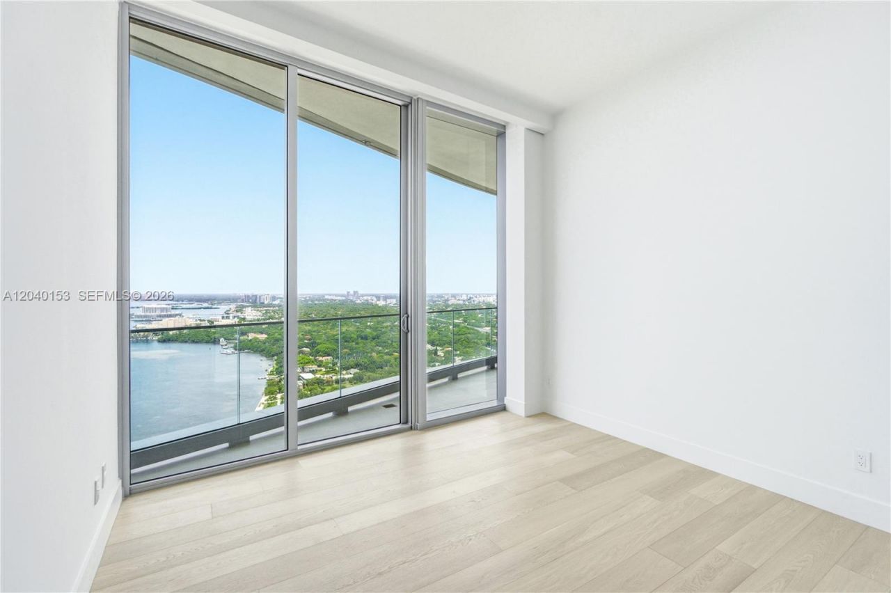 175 SE 25th. , Unit 3401/3402, Miami, FL 33129 Photo