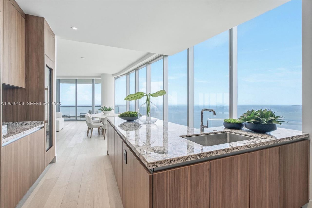 175 SE 25th. , Unit 3401/3402, Miami, FL 33129 Photo