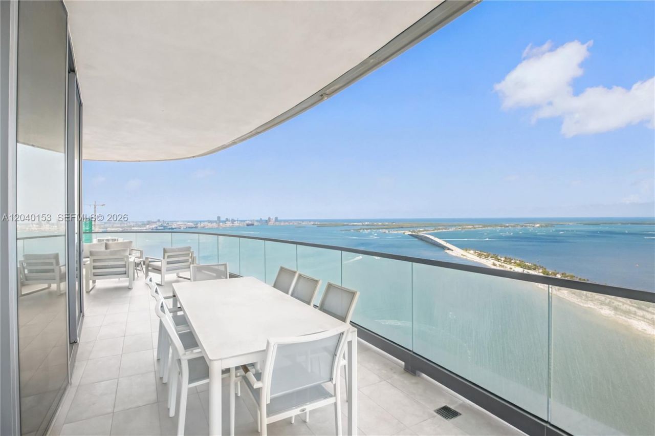 175 SE 25th. , Unit 3401/3402, Miami, FL 33129 Photo