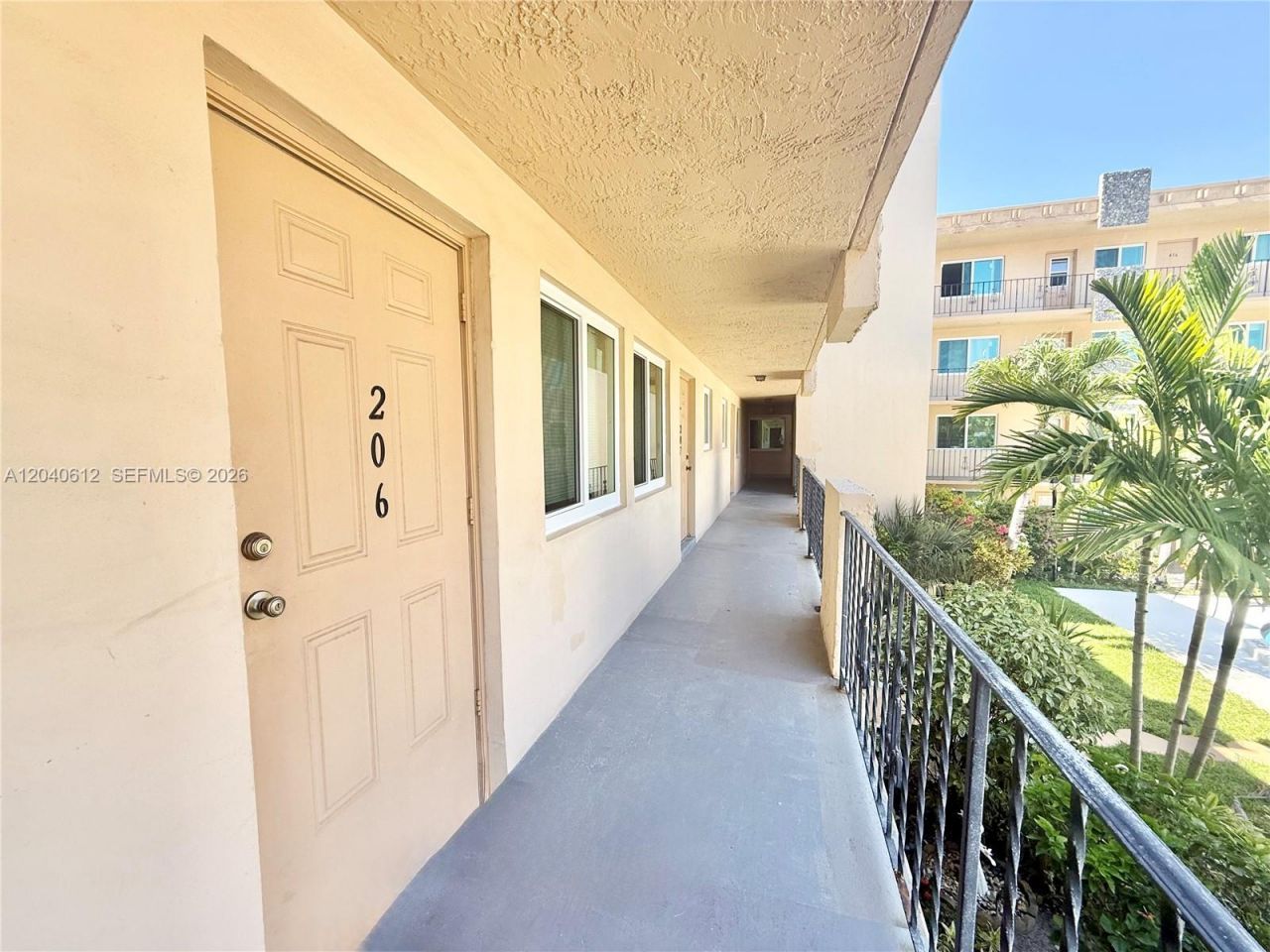 2145 Pierce St, Unit 206, Hollywood, FL 33020 Photo