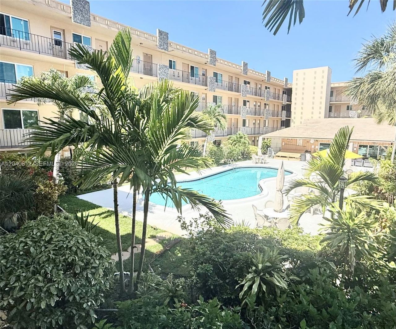 2145 Pierce St, Unit 206, Hollywood, FL 33020 Photo