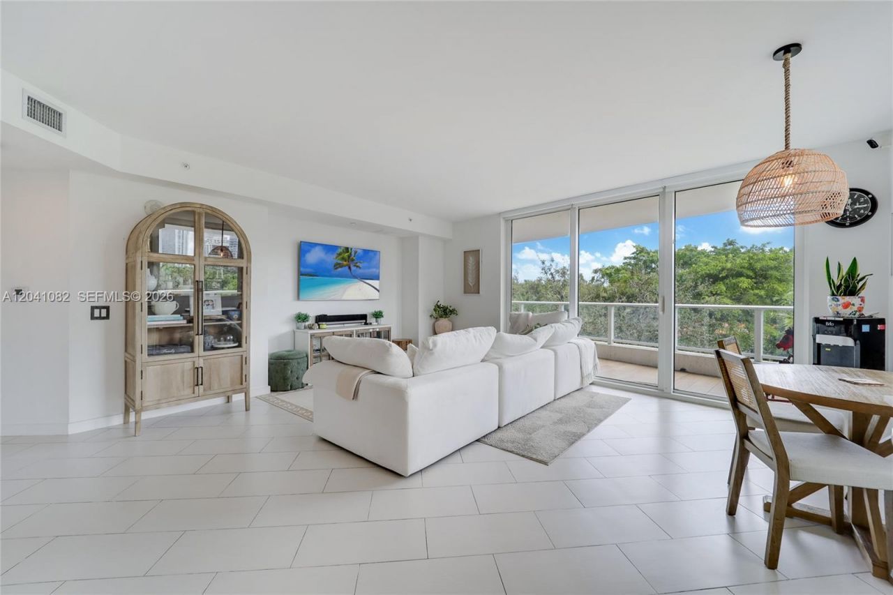 4250 Biscayne Blvd , Unit 301, Miami, FL 33137 Photo