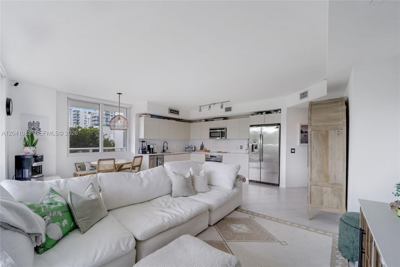 4250 Biscayne Blvd , Unit 301, Miami, FL 33137 Photo