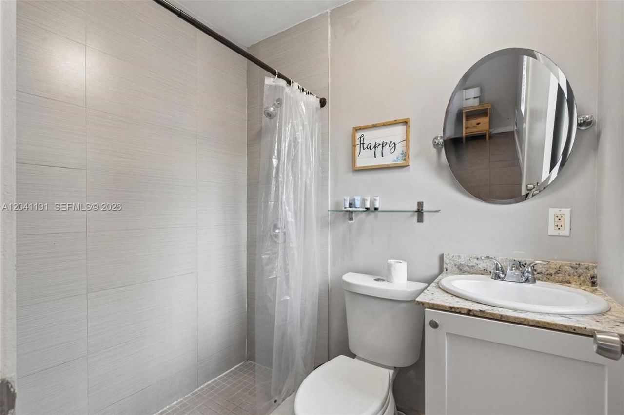 435 NE 69th St, Unit 1, Miami, FL 33138 Photo