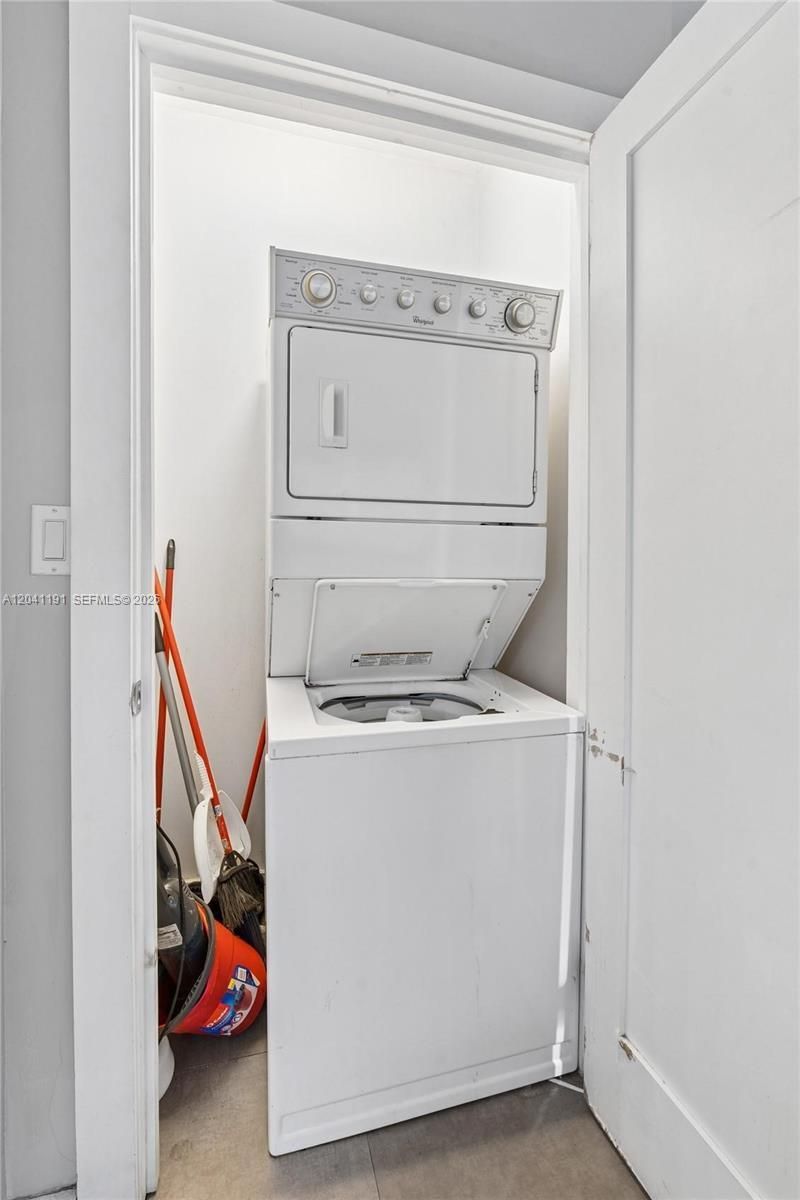 435 NE 69th St, Unit 1, Miami, FL 33138 Photo
