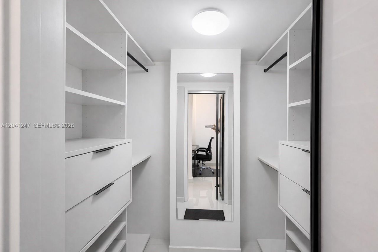 19380 Collins Ave, Unit 307, Sunny Isles Beach, FL 33160 Photo