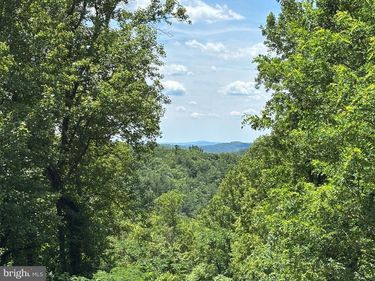 59 HUNGRY HORSE LANE, SPERRYVILLE, VA 22740