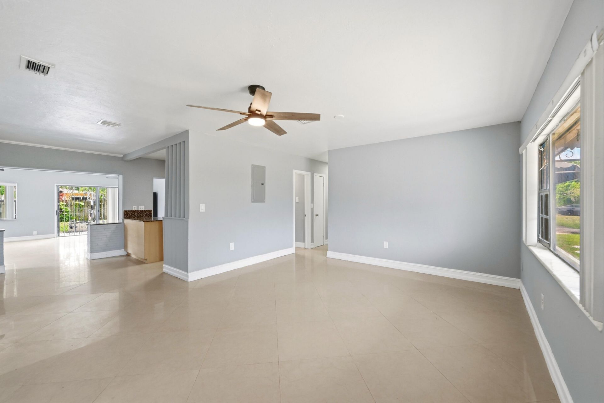 740 E Evanston Circle, Fort Lauderdale, FL 33312 Photo