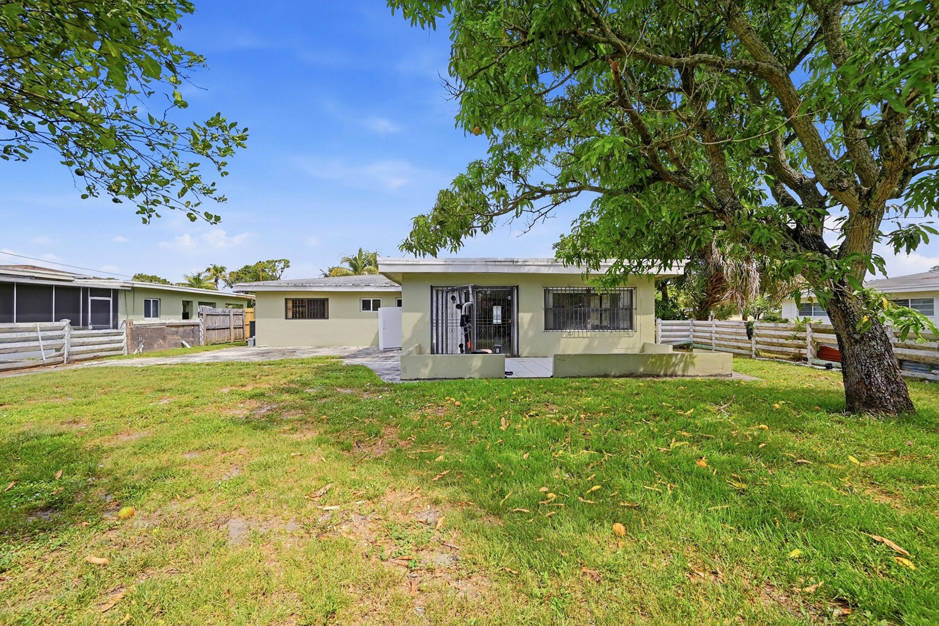740 E Evanston Circle, Fort Lauderdale, FL 33312 Photo