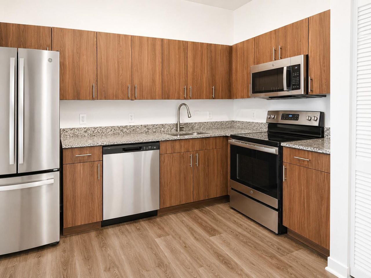 4270 Lakewood Road, Unit 207, Lake Worth Beach, FL 33461 Photo
