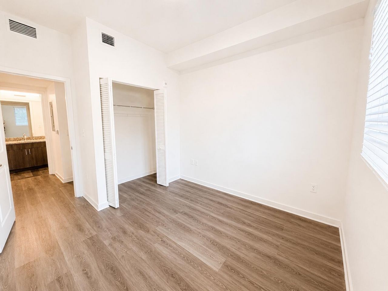 4270 Lakewood Road, Unit 207, Lake Worth Beach, FL 33461 Photo