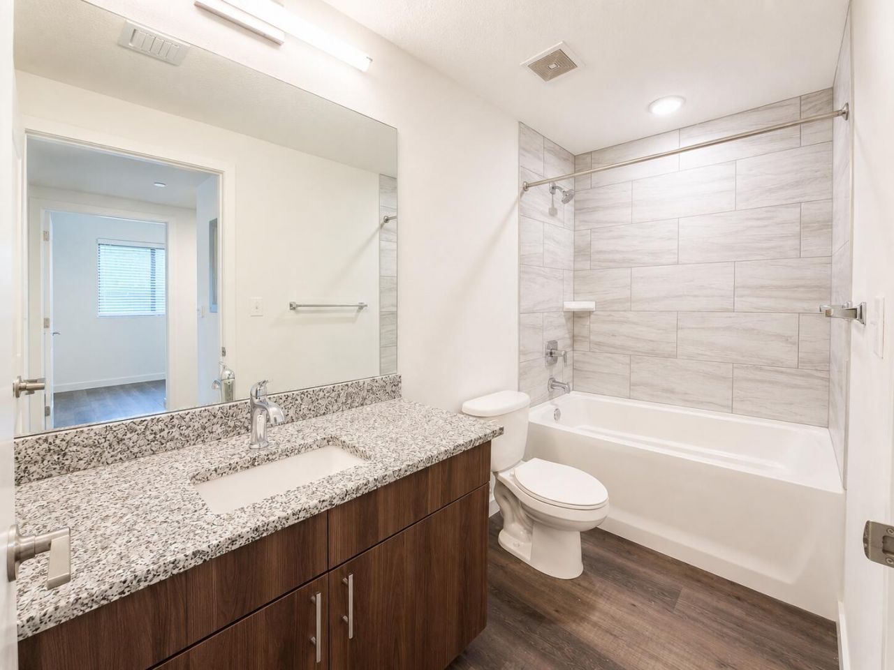 4270 Lakewood Road, Unit 207, Lake Worth Beach, FL 33461 Photo