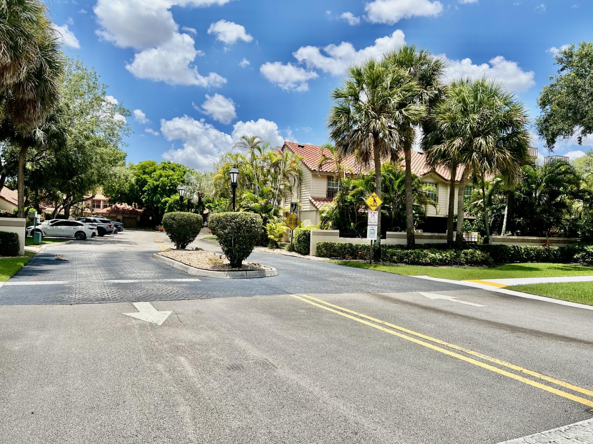 10840 Cypress Glen Drive, Coral Springs, FL 33071 Photo
