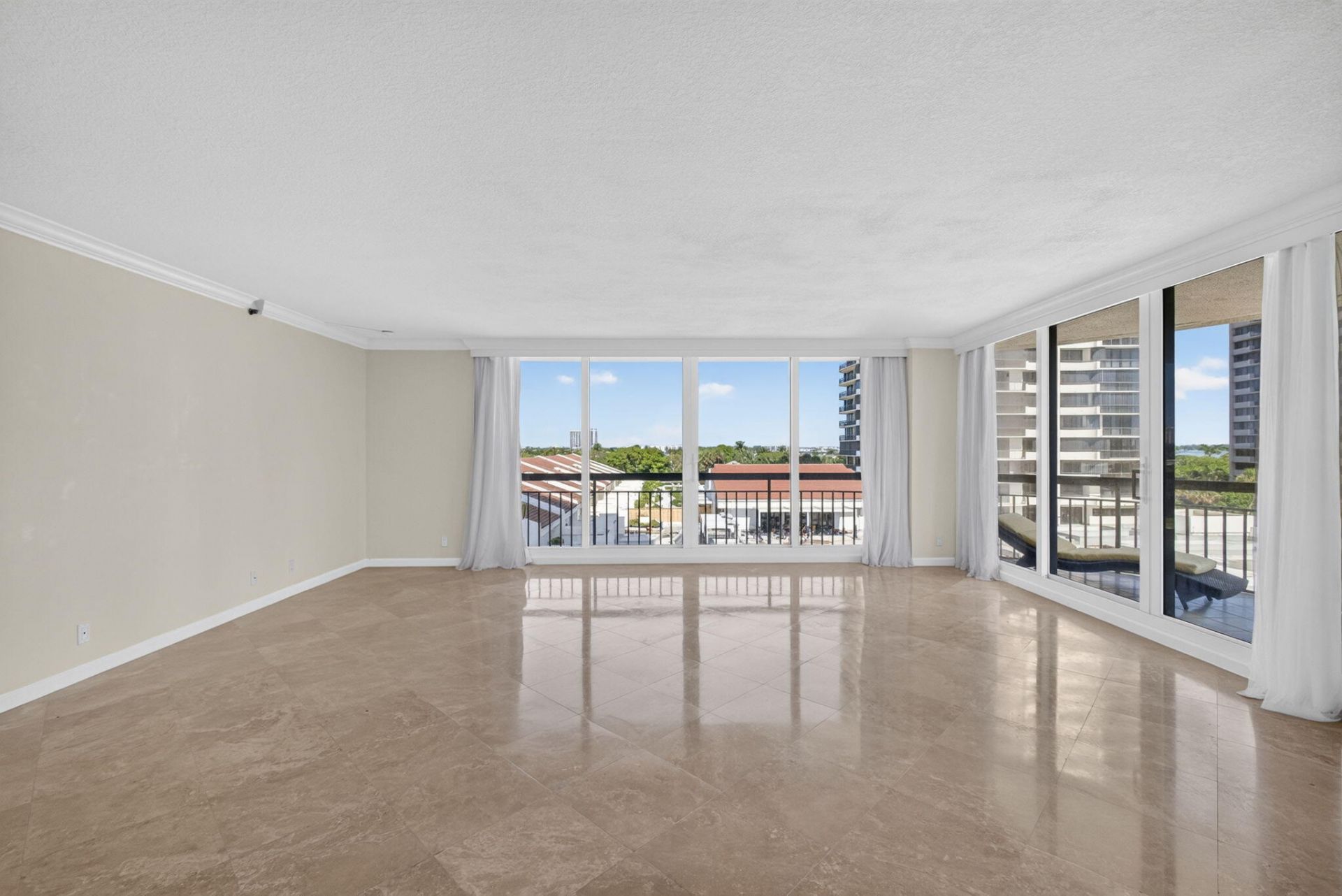 4000 N Ocean Drive, Unit 403, Singer Island, FL 33404 Photo