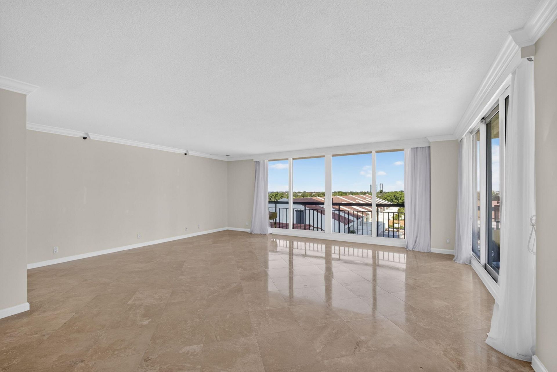 4000 N Ocean Drive, Unit 403, Singer Island, FL 33404 Photo
