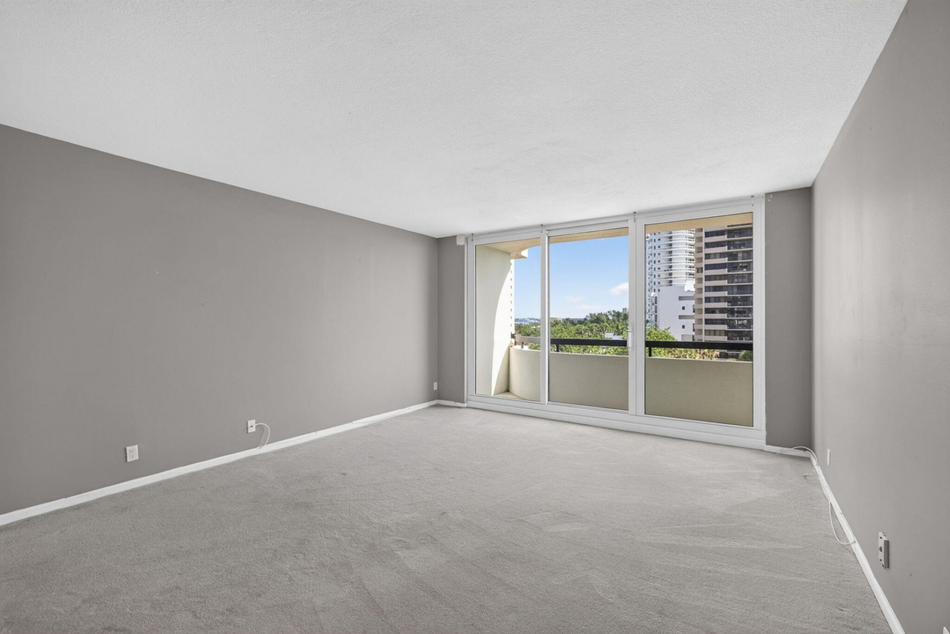 4000 N Ocean Drive, Unit 403, Singer Island, FL 33404 Photo