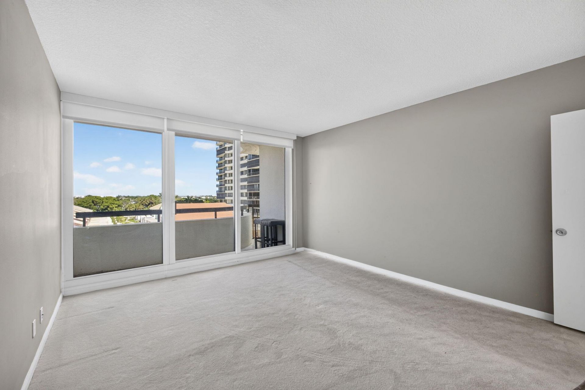 4000 N Ocean Drive, Unit 403, Singer Island, FL 33404 Photo