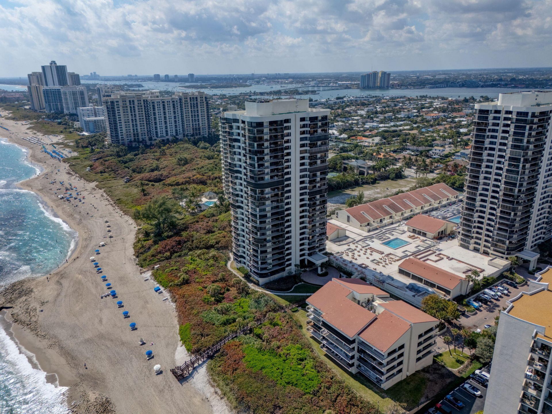 4000 N Ocean Drive, Unit 403, Singer Island, FL 33404 Photo