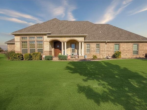 1066 Canyon Lake Road, Wills Point, TX 75169