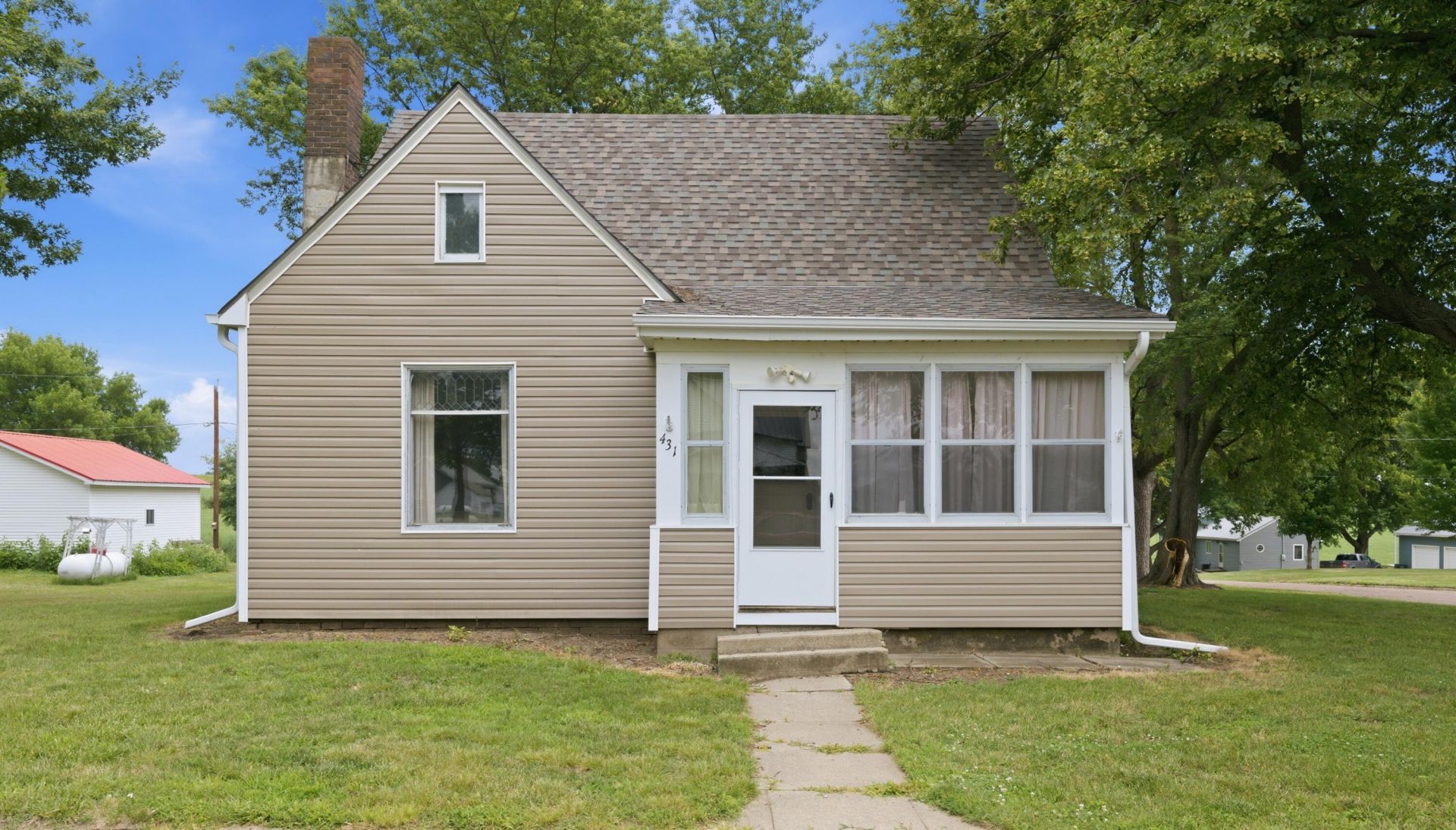 431 S Day Avenue, Ute, IA 51060 Main Photo